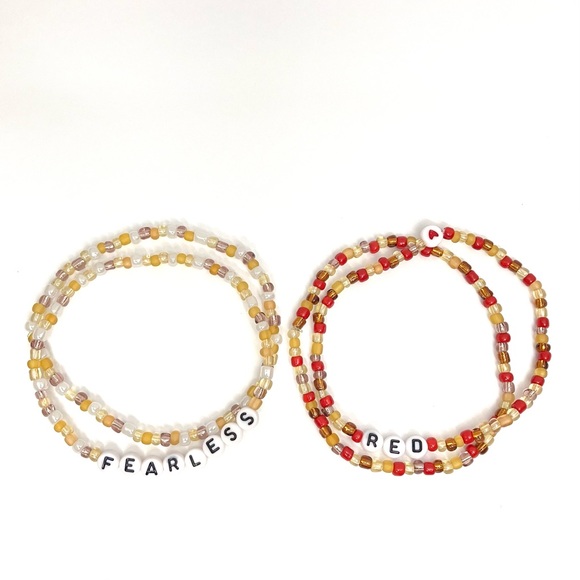 37 Taylor Swift Bracelet Bundle!!!!!! - Picture 4 of 11